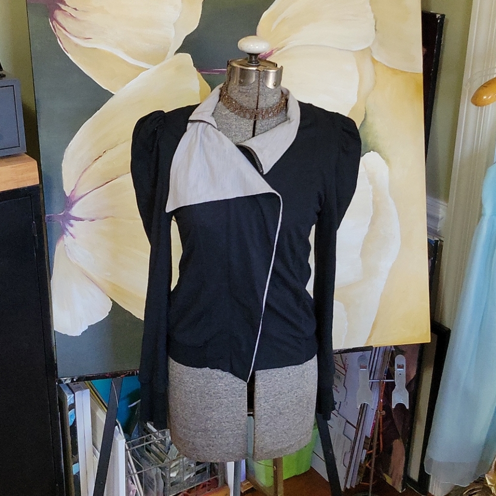 Light & Stylish Puff Sleeve Zip Jacket XS